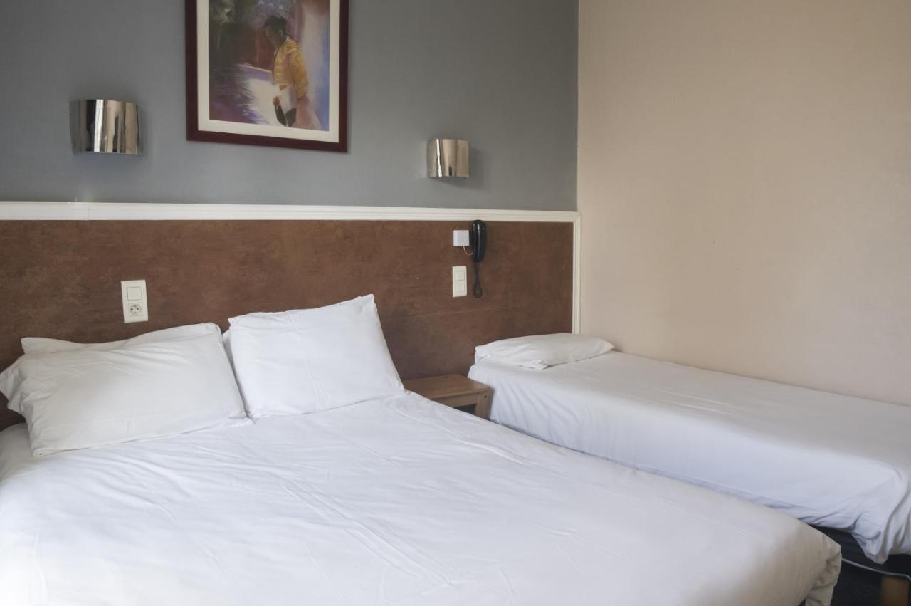 Citotel Hotel Cesar Ним Экстерьер фото