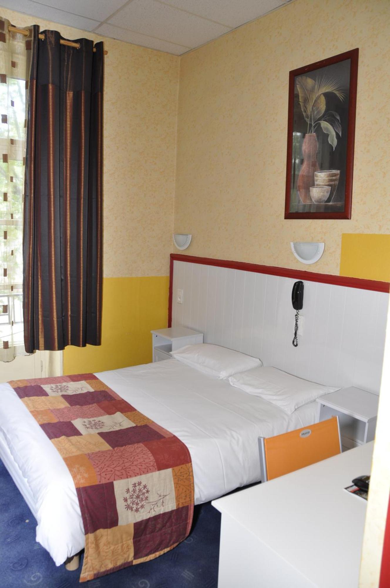 Citotel Hotel Cesar Ним Экстерьер фото
