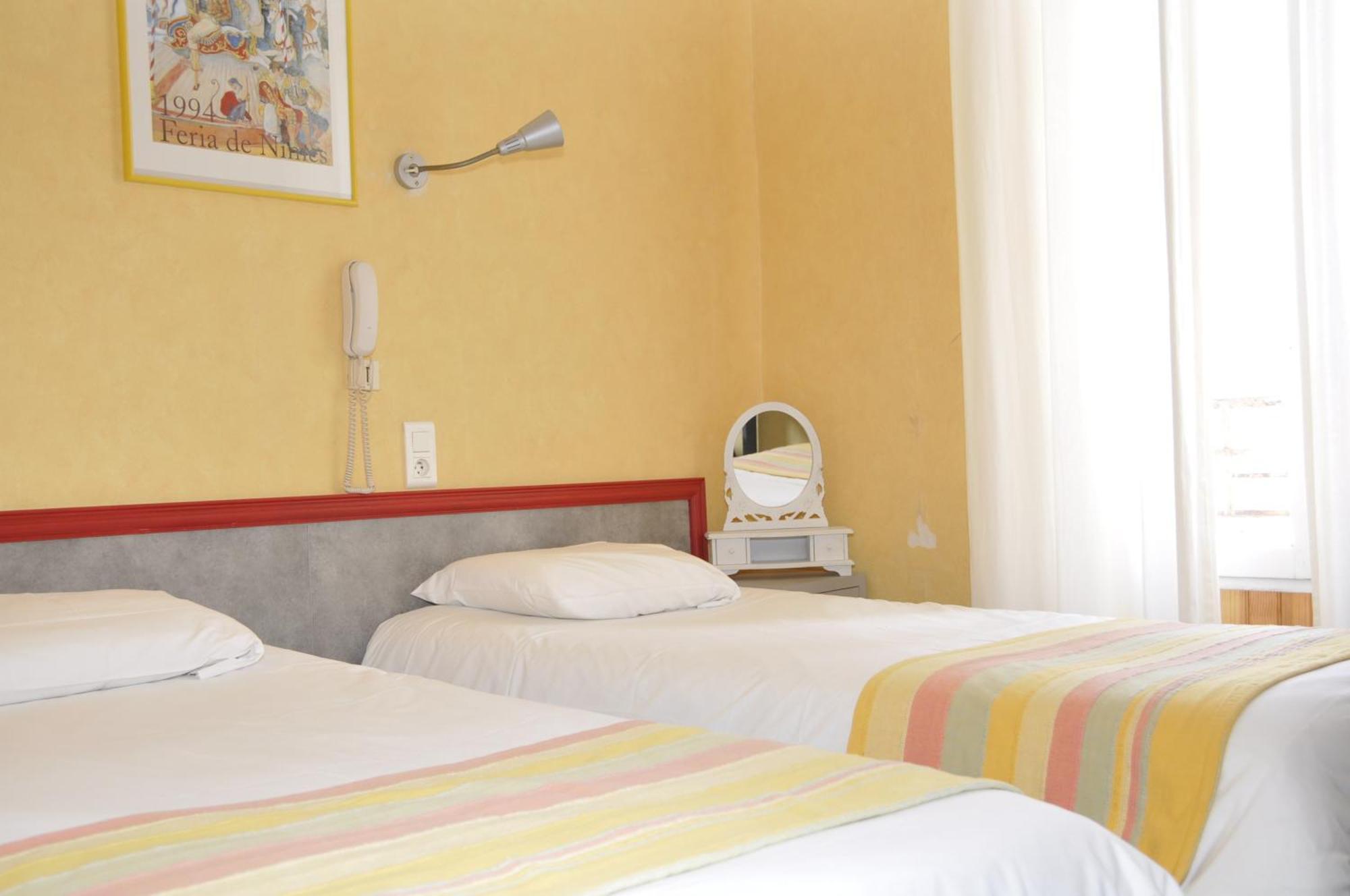 Citotel Hotel Cesar Ним Экстерьер фото