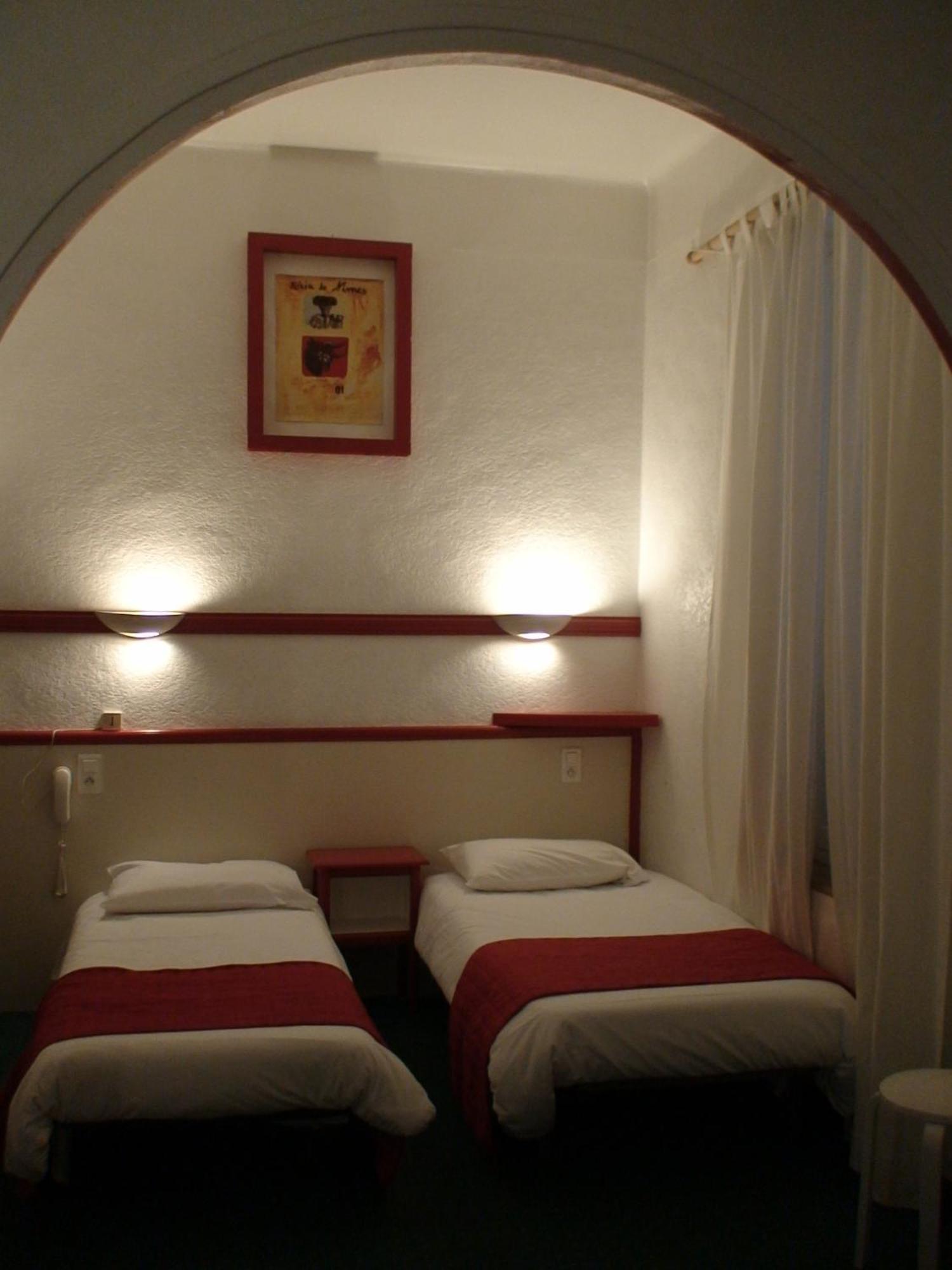 Citotel Hotel Cesar Ним Экстерьер фото
