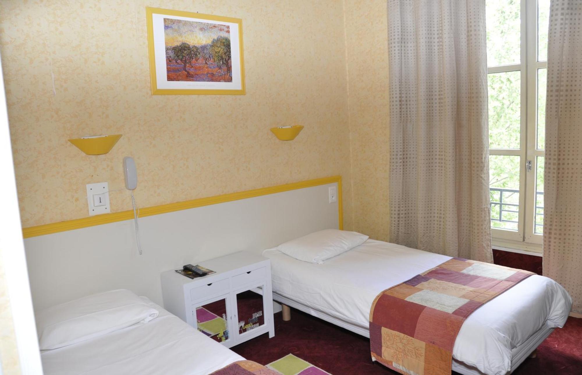 Citotel Hotel Cesar Ним Экстерьер фото