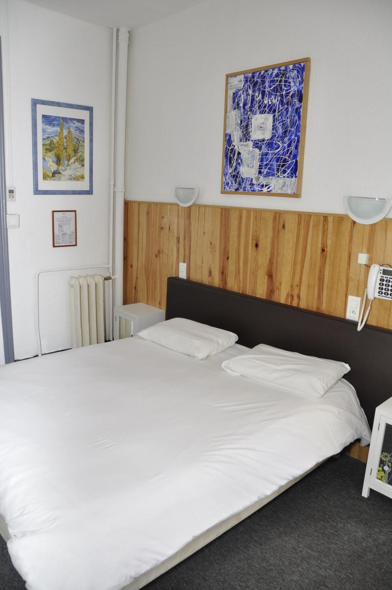 Citotel Hotel Cesar Ним Экстерьер фото